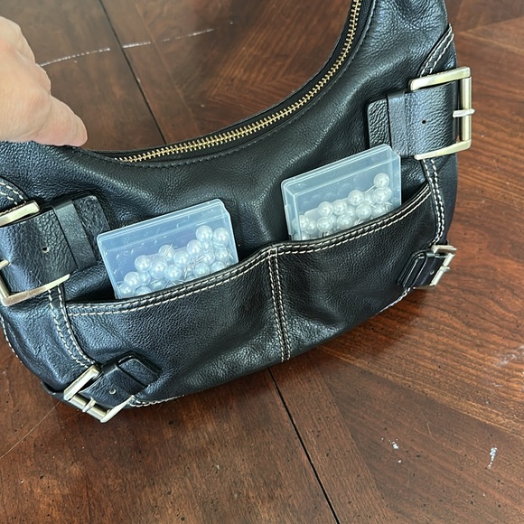 MK Michael Kors Yacht Club bag w buckles - Picture 17 of 17